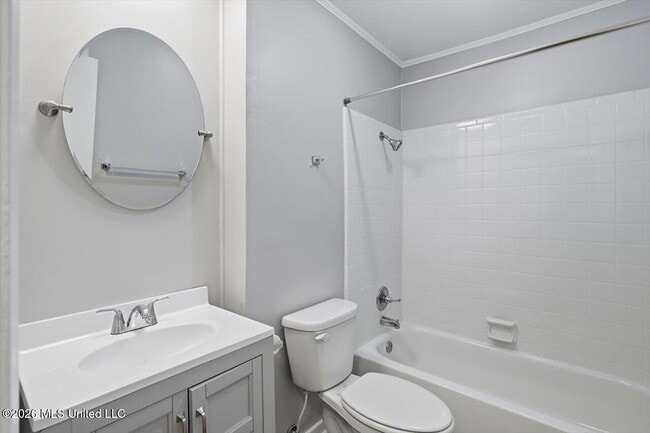 Building Photo - 104 Park Trail