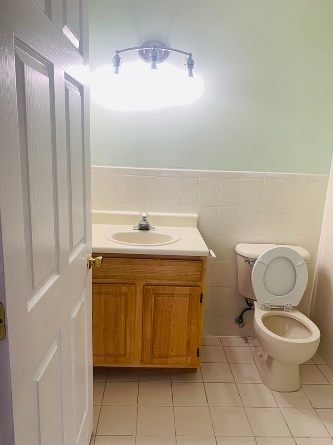 Building Photo - 178 Lackland Ave