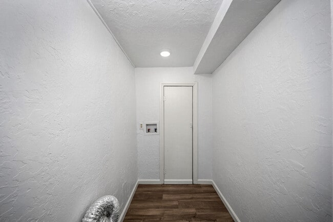 Building Photo - 1702 NW Euclid Ave