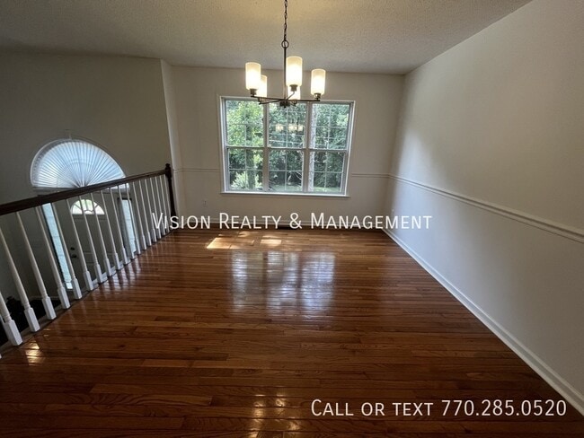 Building Photo - 64 Wooddale Ln