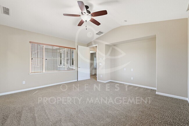 Building Photo - 2127 Ranch View Dr