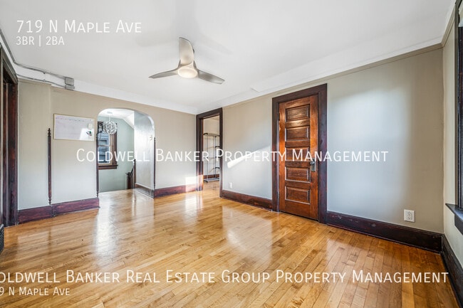 Building Photo - 719 N Maple Ave