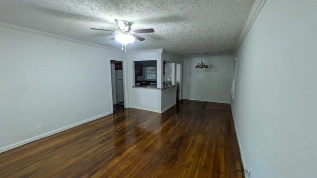Building Photo - 2068 E Lilac Ln