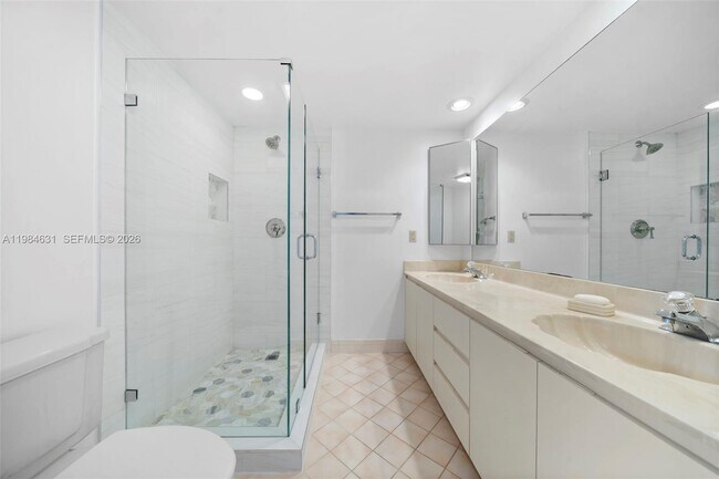 Building Photo - 713 NW 99th Cir