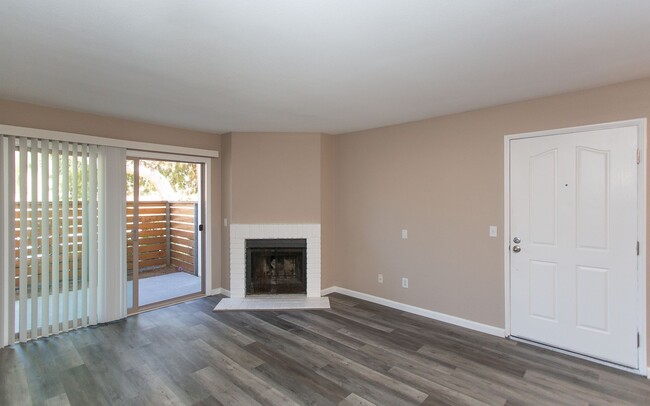 Primary Photo - Sleek and Stylish 2 Bedroom Condo in Encin...
