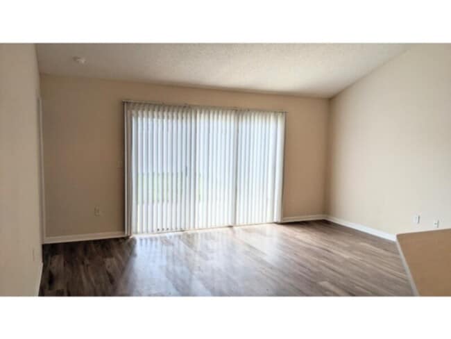 Building Photo - Duplex in Southern Palm Coast