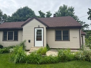 Building Photo - Great little home without the high price!