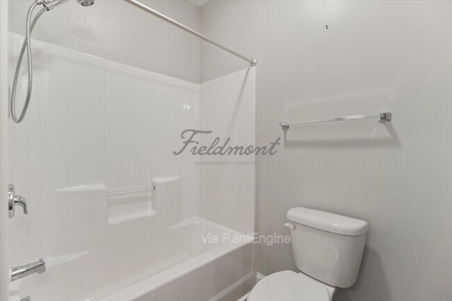 Building Photo - 110 Raeburn Way