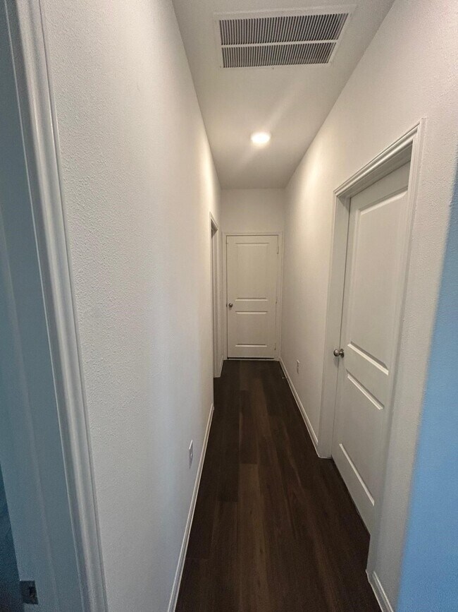 Building Photo - 17630 Chisel Plow Dr