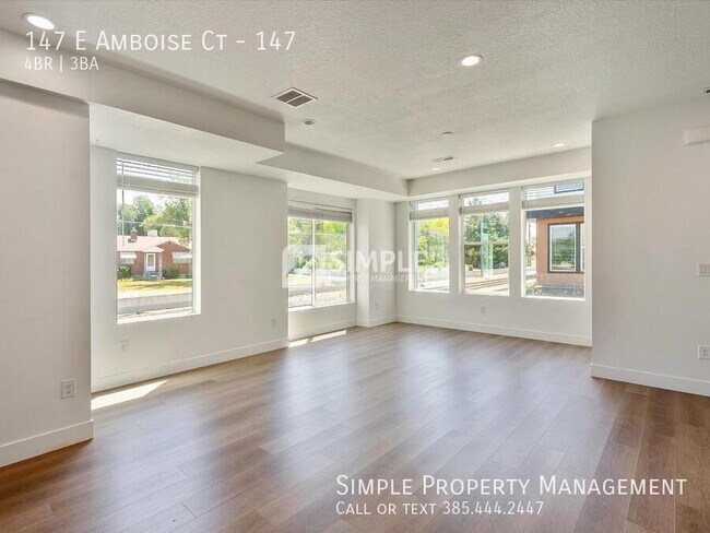 Building Photo - 147 E Amboise Ct