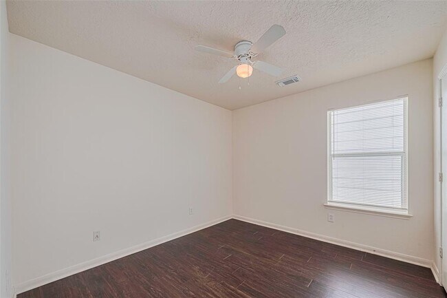 Building Photo - 3514 Garrison Run Dr