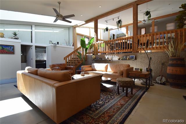 Building Photo - 259 Spruce St