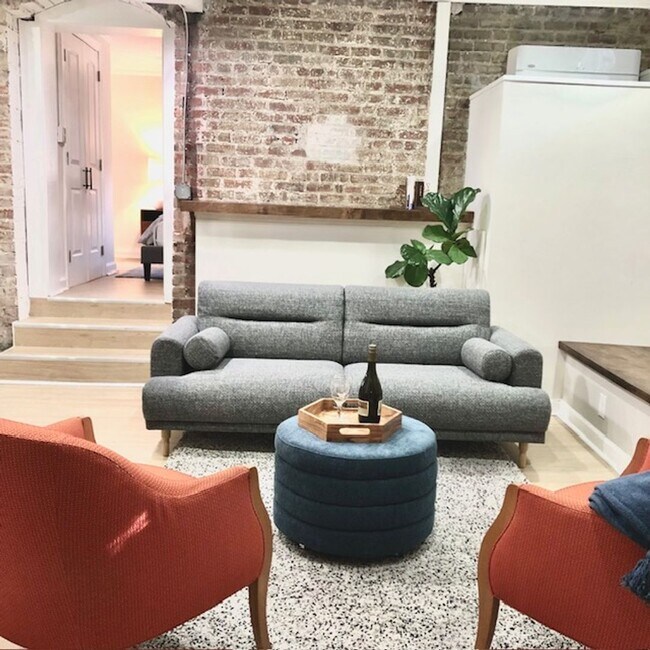 Building Photo - 685 Argonne Ave NE