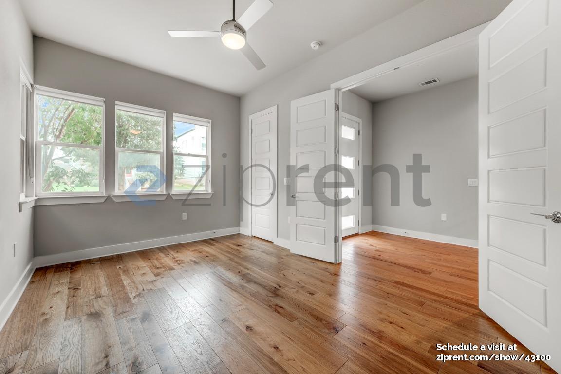 Building Photo - 6016 Seville Dr