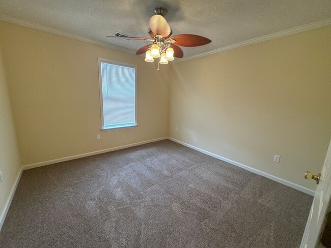 Building Photo - 792 Silver Sands Dr