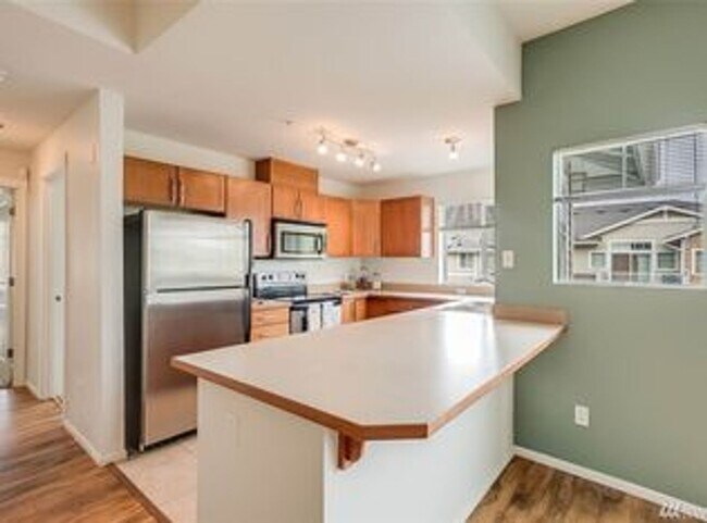 Building Photo - 4050 S 212th Ct