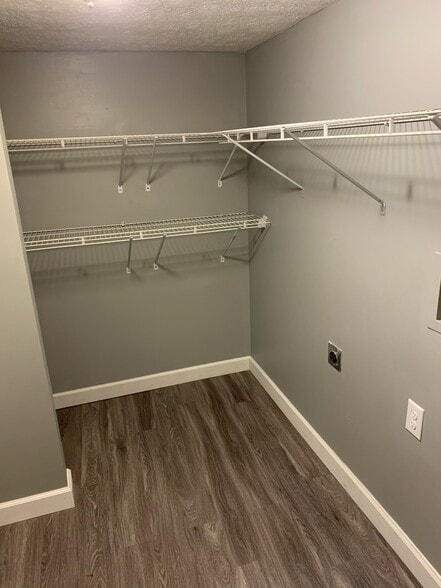 Building Photo - 1901 Buffington Ave