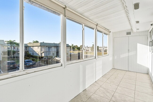 Building Photo - 141 Brittany Terrace