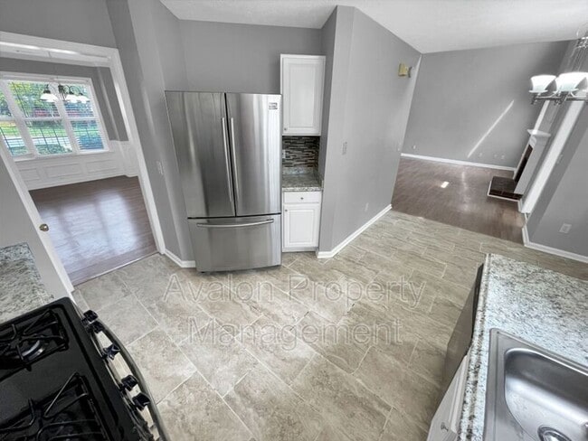 Building Photo - 1926 Leacroft Ct