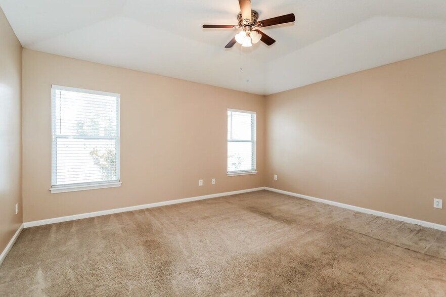 Building Photo - 3946 Pebble Brooke Circle South