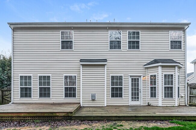 Building Photo - 1547 Cairo Way