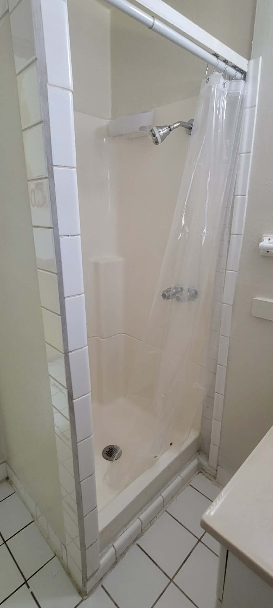 Building Photo - 816 W Marlette St