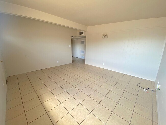 Building Photo - Northeast El Paso 4bed/2bath