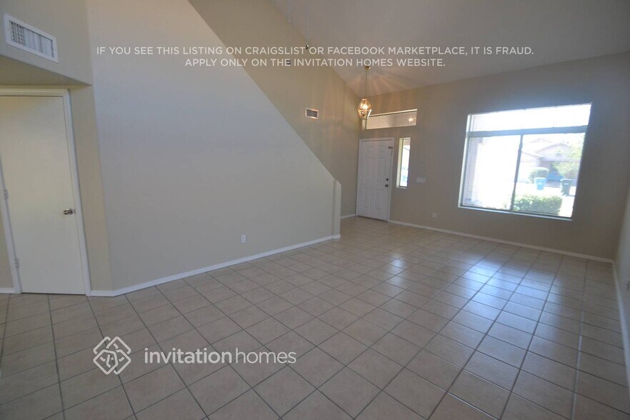 Building Photo - 6334 W Magnolia St