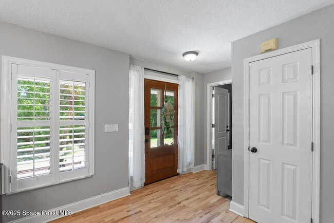 Building Photo - 4357 Ligustrum Dr