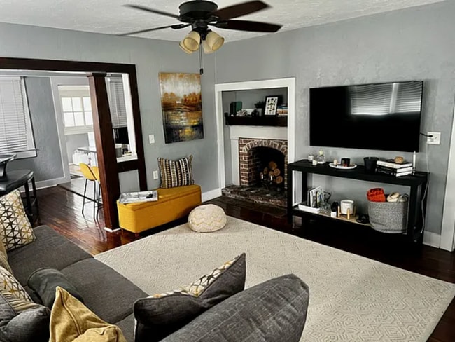 Building Photo - 1531 Hough St