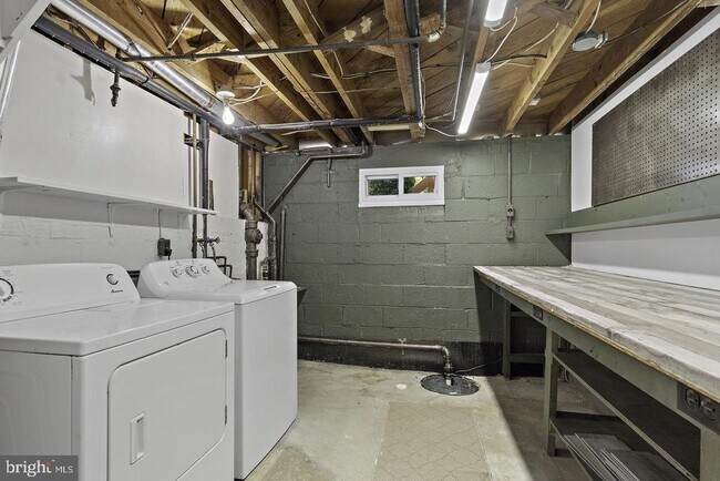 Building Photo - 8908 Charles Augustine Dr