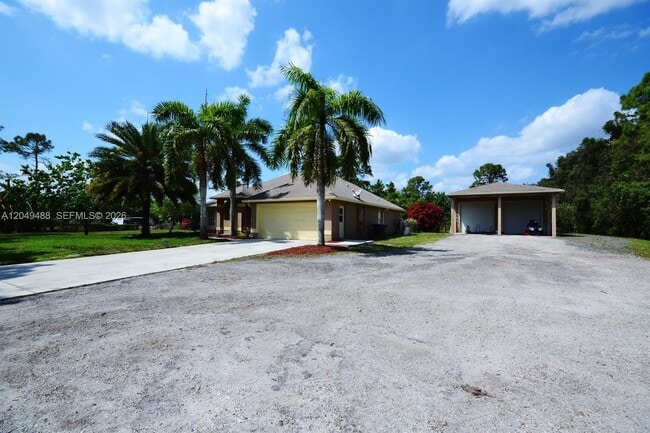 Building Photo - 17569 89th Pl N