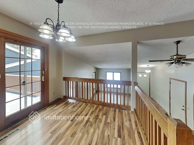 Building Photo - 1370 Willow Creek Ln