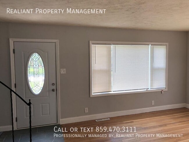 Building Photo - 149 St. Ann-