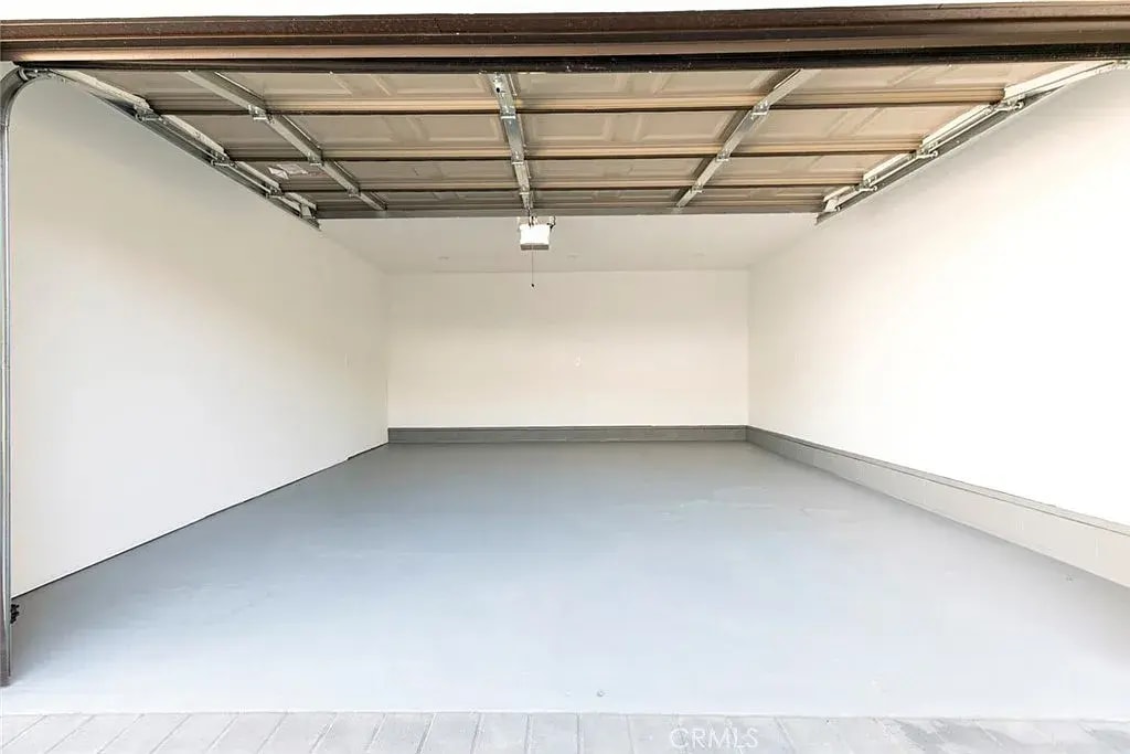 Building Photo - 4825 Angeles Crest Hwy