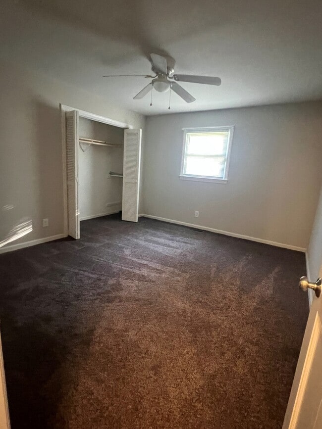 Building Photo - 9483 US-421