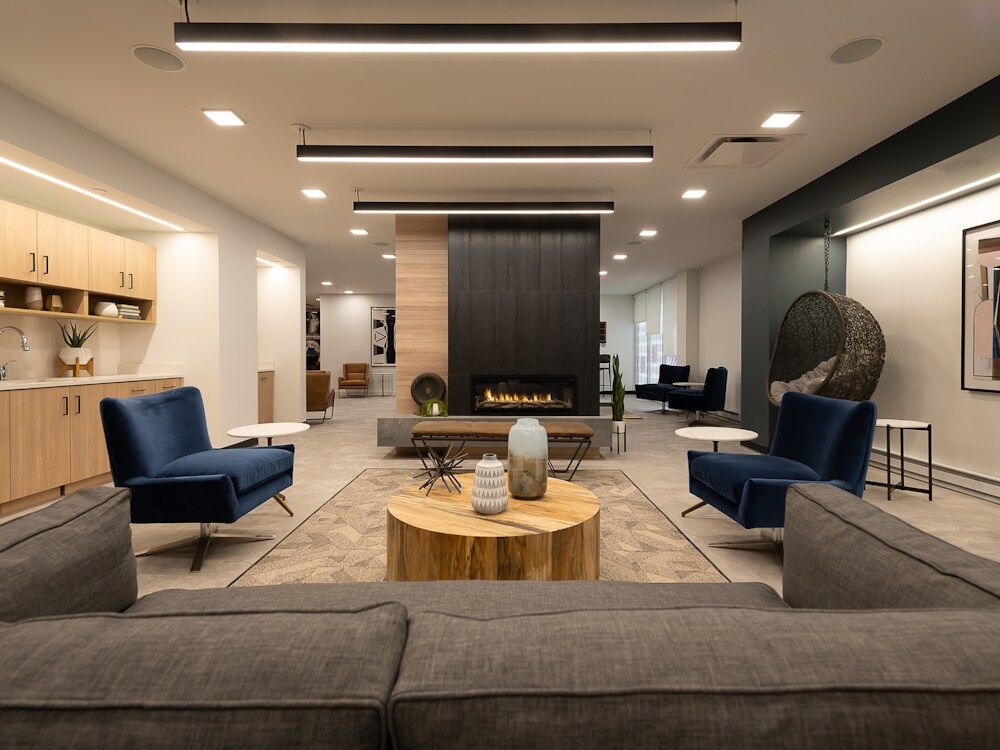 Building Photo - 1047 Commonwealth Ave