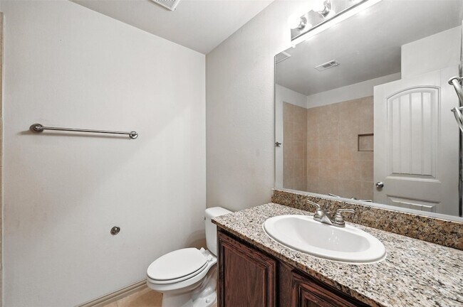 Building Photo - 2353 Homewood Ln