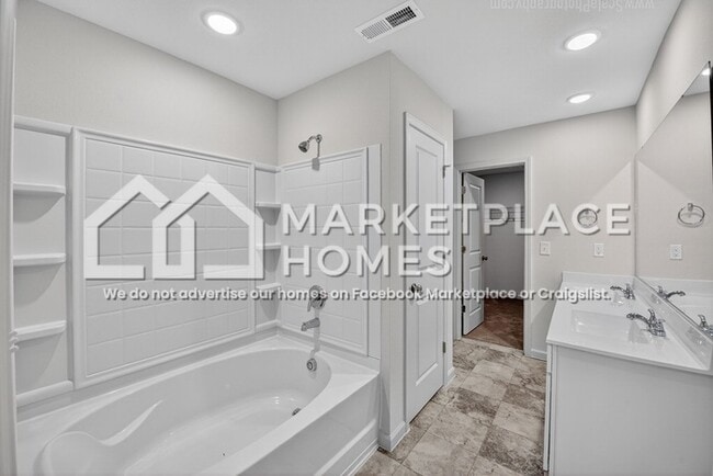 Building Photo - 3526 Marksbury Dr