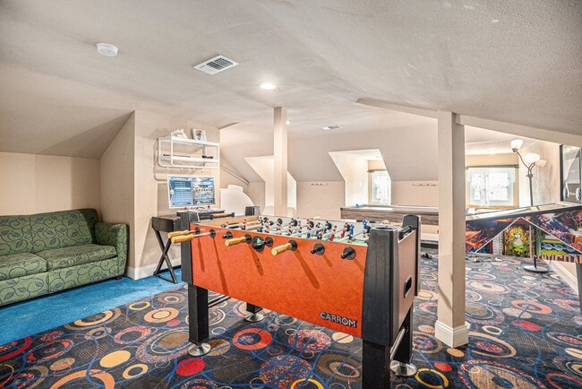 Building Photo - 1333 N Meyer Ave