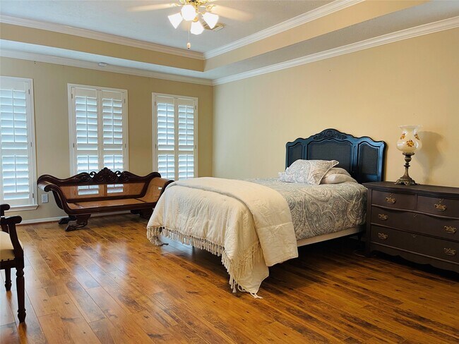 Building Photo - 21619 San Marino Dr