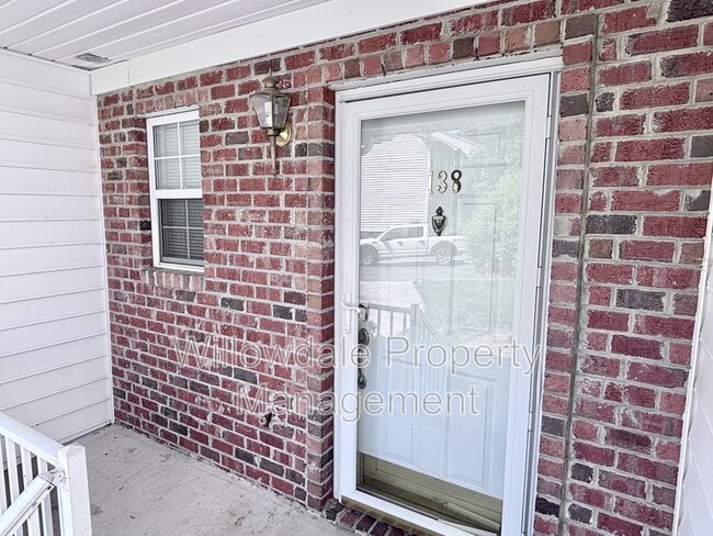 Building Photo - 138 Grande Meadow Way