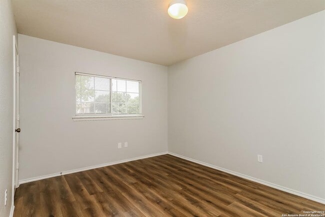 Building Photo - 6006 Ironmill Creek