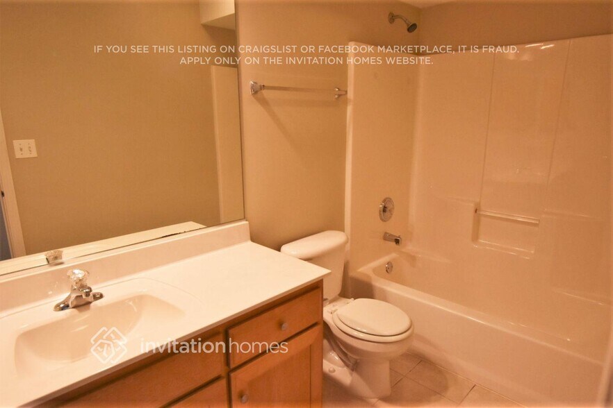 Building Photo - 16332 Hidden River Dr