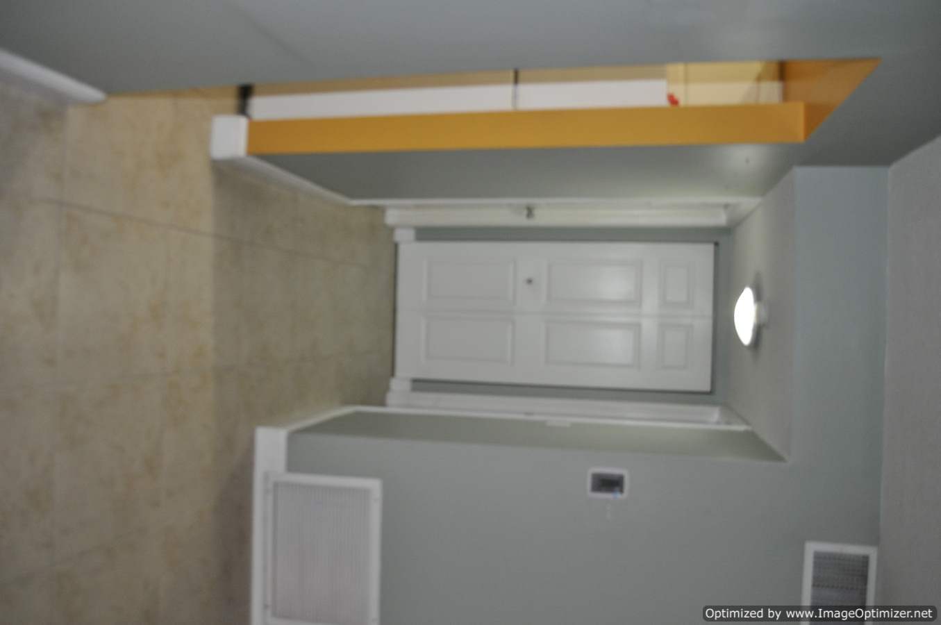 Building Photo - 10413 N Kendall Dr