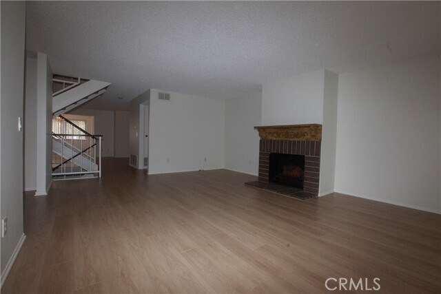 Building Photo - 28116 Ridgepoint Ct