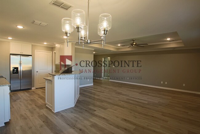 Building Photo - Beautiful 3 Bedroom 2 Bathroom Townhouse in South Tyler!