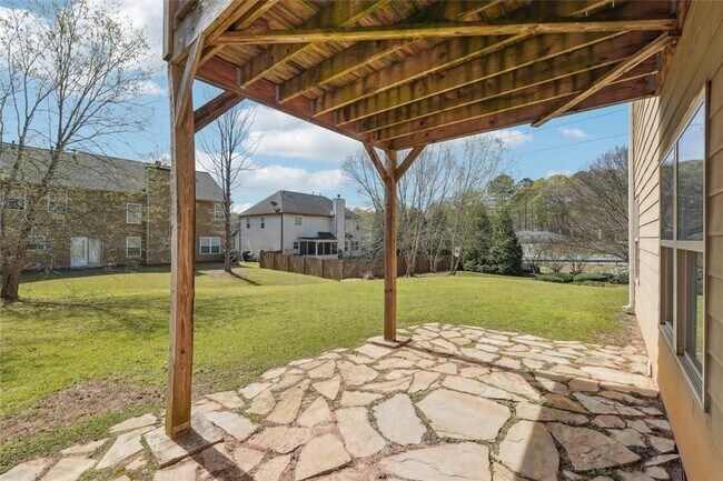 Building Photo - 6331 Salinger Ct