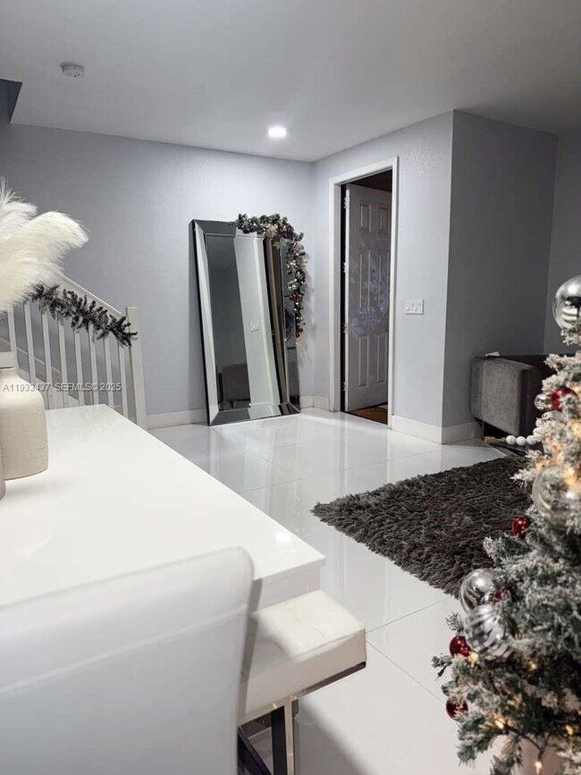 Building Photo - 10598 West 33rd Ct