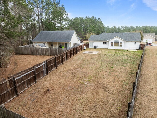 Building Photo - 202 Fairmount Way